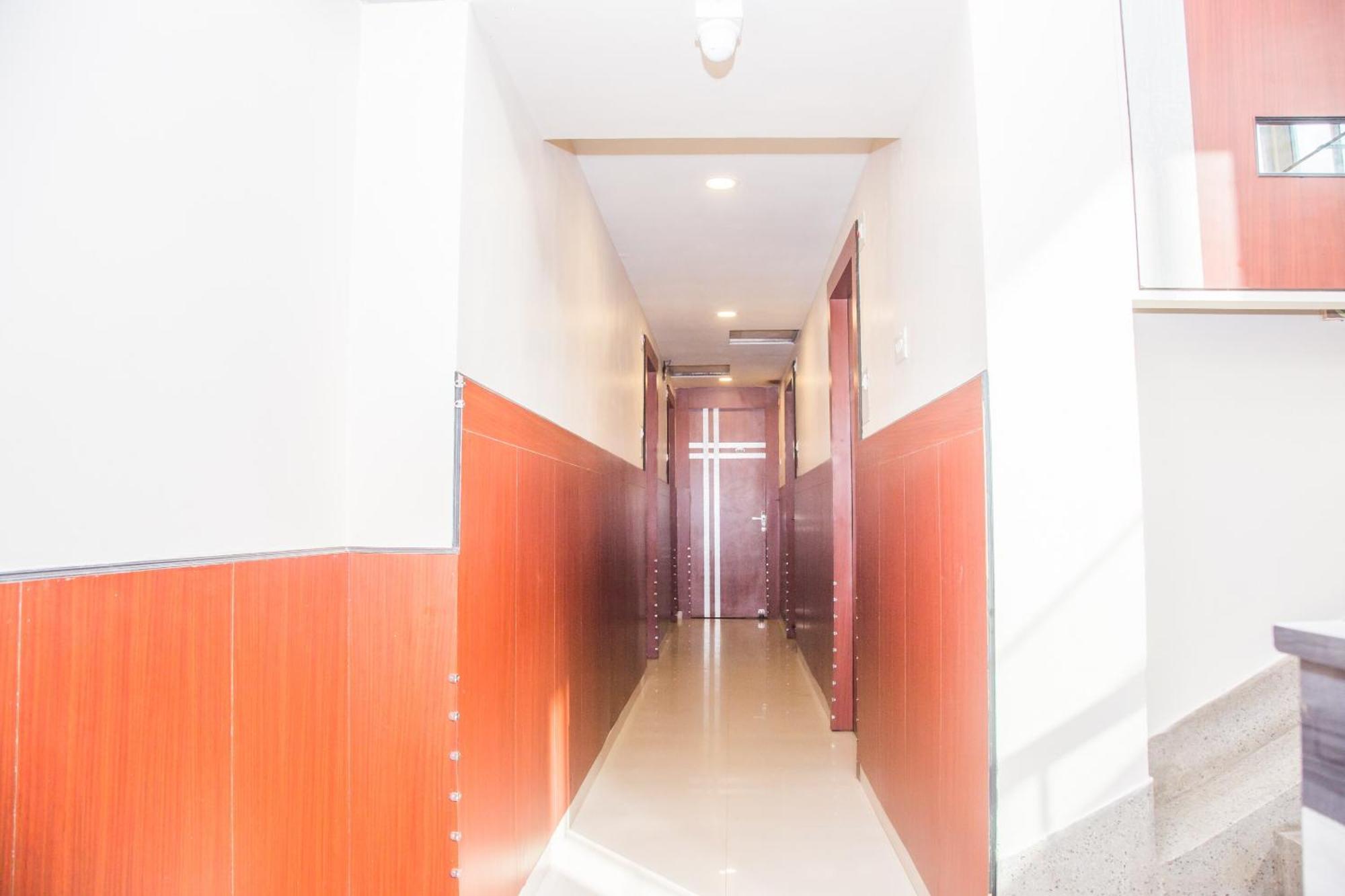 Oyo Hotel Executive Inn Agartala Exterior foto